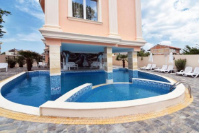 Гостиница Sirena Palace  Обзор